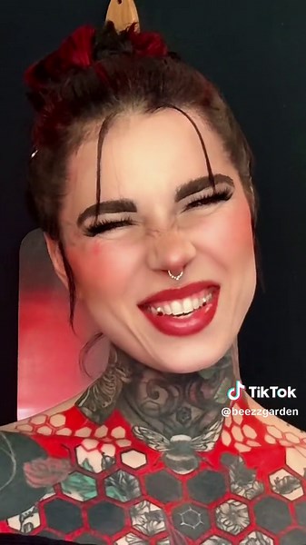 Enjoying a Beloved Song on Beezgarden