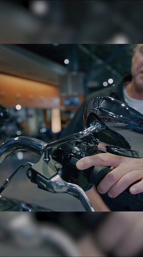 Stuart explains how you put the 2024 Street Glide and Road Glide into transport mode so you don't drain your battery! . | Trev Deeley Motorcycles