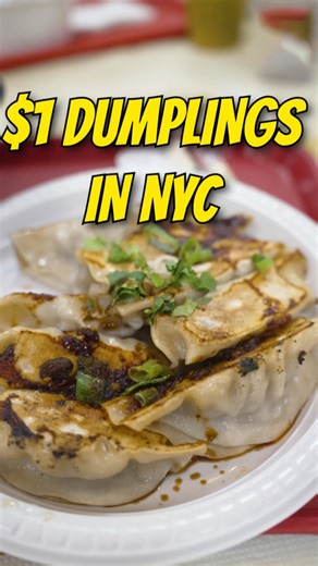 First time eating Vietnamese food: Grandpa’s priceless reactions and taste test