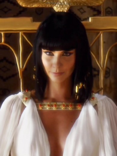 Discover the Life of Queen Nefertari in Ancient Egypt