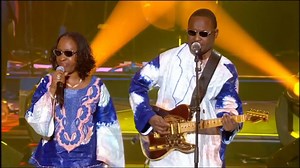 14K views · 319 reactions | Amadou et Mariam - Un dimanche à Bamako et Ce n'est pas bon la scène de la ête de la chanson française en live Amadou et Maram nous interpretent d'un côté (Un dimanche à Bamako) une Chanson festive ainsi que (Cen'est pas bon) une chanson engagée. | La Fête de la Chanson Française | Facebook