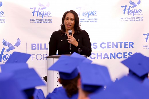 Former inmates graduate from Hope for Prisoners program