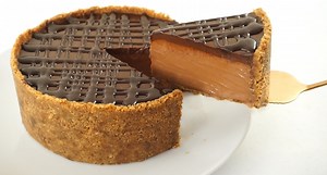 Amazing No Bake Nutella Cheesecake ready in minutes. | Savor Easy