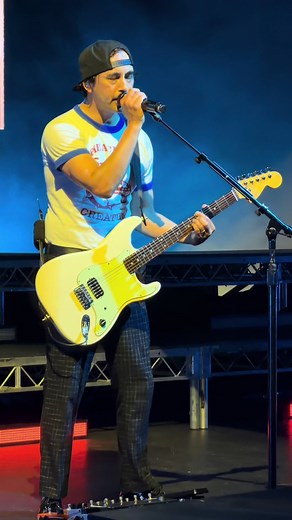 Pierce The Veil: Hold On Till May - Live @ PTV Brisbane 8/4/26