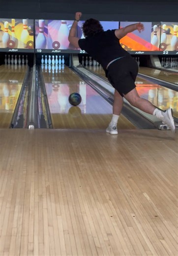 Mastering Two-Handed Bowling Techniques for Success