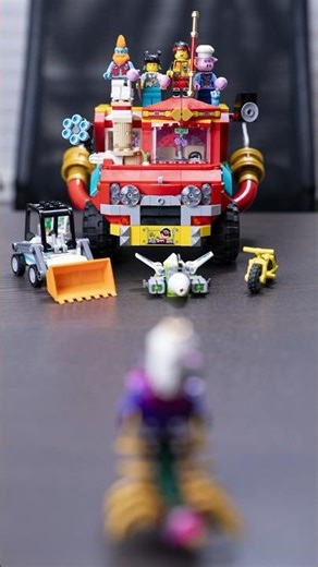 We’re Working Here! ⚒️ #Lego #LegoMonkieKid #Minifigs #Minifigures #AFoL #LegoFan #LegoBuilder