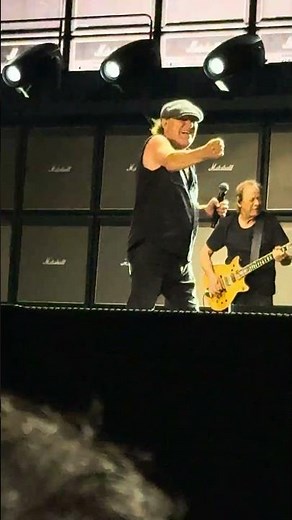 🔥🎸 AC/DC charge the night with Brian Johnson’s scream echoing through time #ACDC #AC/DC