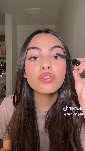 Achieve Long and Voluminous Lashes with MACStack Mascara