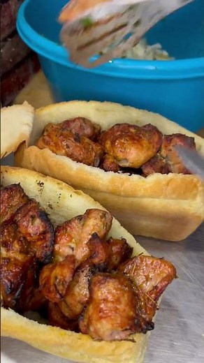 Сочный шашлычок в буханке#youtube #cooking #food #youtubeshorts #asmr #shortvideo #вкусно #шашлык