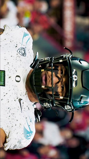 Oregon Ducks Eggshell Football Uniforms Review