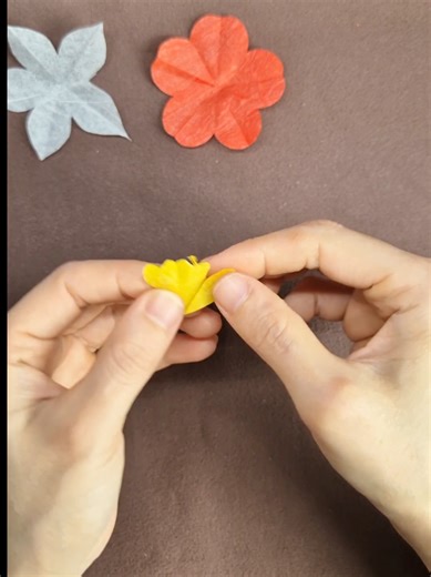 3 basic paper flowers every DIY lover must know! Which one is your favorite: 1, 2 or 3? #paperflowers #origamitutorial #diycrafts #tiktokdiy #paperart