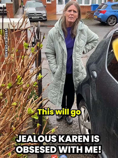 Why are Karens like this 😡 #tradesman #viralvideos #tradie #caughtoncamera #verticaldramaa