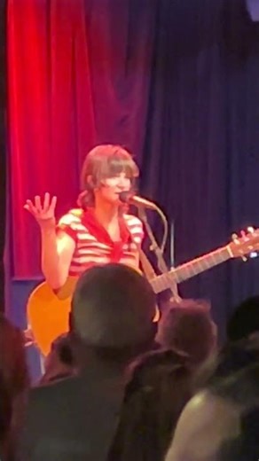 Devon Sproule @ Tractor Tavern