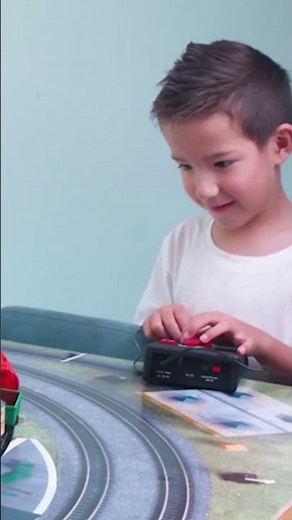 Hornby Diesel Mixed Freight Train Set