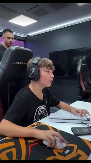 Musicón para jugar fortnite sí o no 👍😅