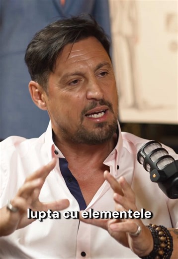 Poate de multe ori, v-ati dorit sa stiti detalii din viata lui Domnu’ Dan al vostru 🤍🤲🏼 A venit momentul sa ma ascultati si sa parcurgem impreuna o ora in care ma veti cunoaste mai bine. Prietenii mei si colaboratorii de la @Tudor Personal Tailor , partenerii mei de nadejde, au avut ideea minunata sa vorbim despre viata, eleganta si cum trecem prin situatiile vietii cu stil, chiar la ei acasa. Vizionare placuta, dragii mei! Multumesc Tudor pentru invitatie si minunatei gratii feminine @Irina 