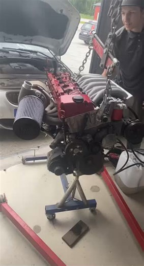 Super Turbo OM606: The Power of Mercedes Diesel