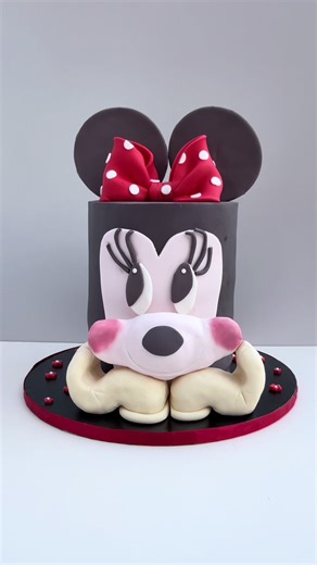 A partly 3D character-inspired cake. Not my comfort zone, but I loved the challenge of this one! #baker#cakemaker#3dcake