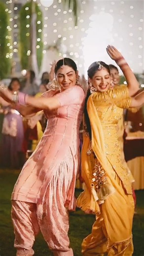Dove Bhaina - Nachhatar Gill | Neeru Bajwa, Tania | Phaphey Kuttniyan ❤️‍🔥 #punjabisong