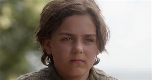 Who Is Asmara Feik from La Brea? Petra Actress’ Age and Career Explored