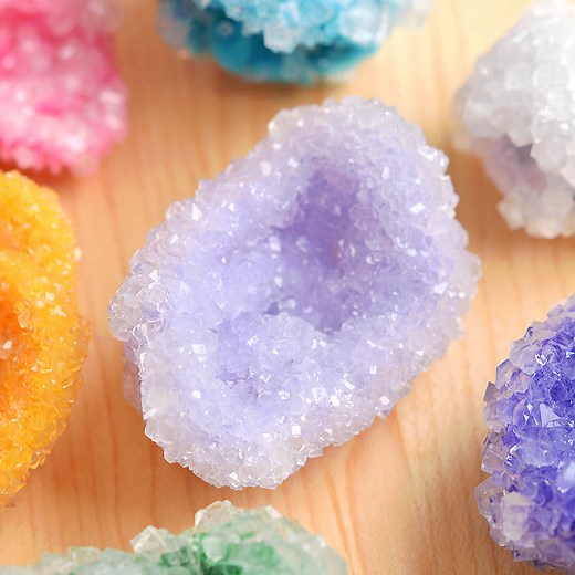 How to Make Borax Crystals - so cool! Instructions >> https://onelittleproject.com/borax-crystals/ | One Little Project