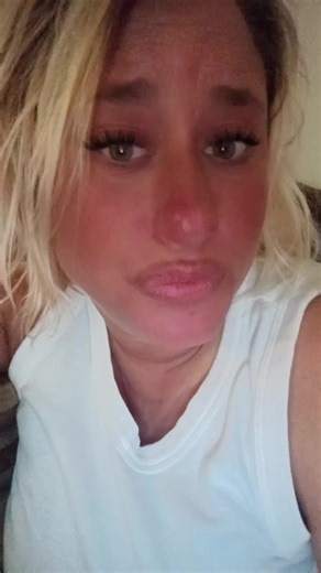 Laura Hollingsworth (@laurahollingswort1)’s videos with original sound - 𝚃𝚒𝚏𝚏-𝚃𝚘𝚔 ✨💋