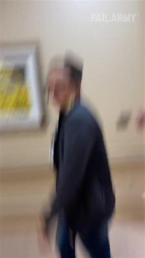 she got her claws out 🦖😮‍💨 #FailArmy #friends #pranks #friendpranksong