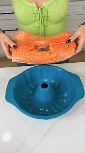 33K views · 47 reactions | The correct way to cook salmon! #easyrecipes #reels | Sam and Allie | Facebook