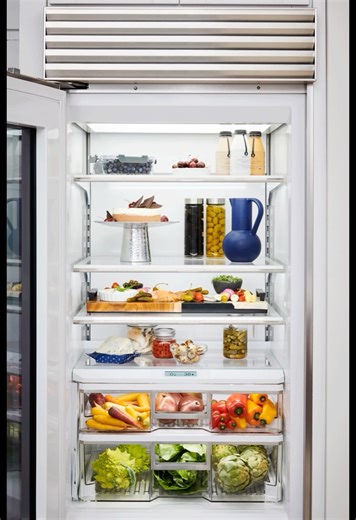 4.1K views · 95 reactions | Timeless design, fresh features. New Sub-Zero Classic Series Refrigeration offers convenience and unmatched, iconic style. A suite of innovative features, including the Split Climate™ intelligent cooling system, sleek stainless accents, and ClearSight™ LED lighting, provide a refined design and experience. https://bit.ly/3S2l9YY | Sub-Zero, Wolf, and Cove | Facebook