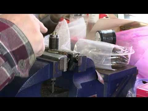 How to remove a stuck case from a sizing die