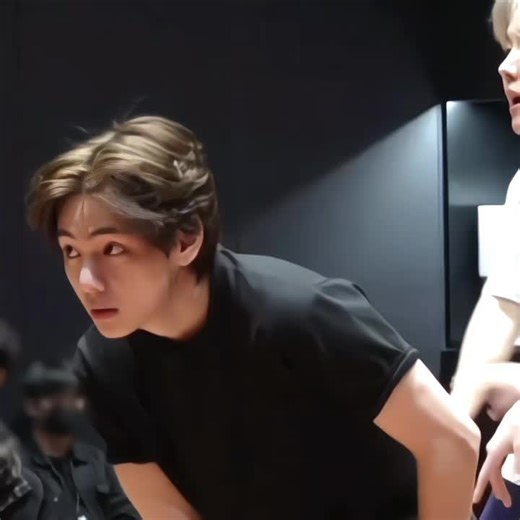 #v #taehyung #bts #btsarmy #fyp | bts