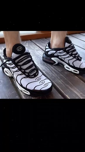 HOW TO LACE NIKE AIR MAX PLUS LOOSELY #vrail #nike #nikeshoes #airmax #nikeairmaxplus #lacingtutorial #shoelacetutorial #lacestutorial #shoelace #shoelacestyle #shoestyle #fyp #fypシ #foryou #fypシ゚viral #foryoupage #GenshinImpact32