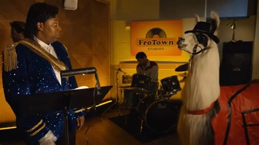 Kenan Thompson is Michael Jackson in the new 'Scary Movie' trailer