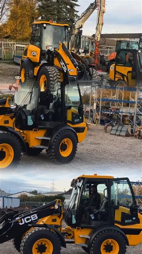 🔥 Wenn Arbeit sich nicht nach Arbeit anfühlt 😎 Ahandu am Steuer unseres JCB 409 – mit Vollgas, Power und jeder Menge Spaß! 🚜💪 Wer würde auch gern mal ’ne Runde drehen? 👇😄 #JCB #JCB409 #Baumaschinen #BaustellenLeben #Baggerliebe #JCBPower #FunOnTheJob #ConstructionLife #Maschinenliebe #HeavyEquipment #Teamwork #BaumaschinenLiebe #WorkFunBalance | Uwe Müller GmbH