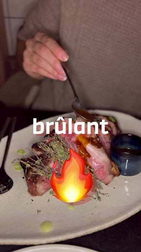 🥩 LE RESTO LE PLUS 🔥👇 📍Ardent - 40 rue Richer Paris 9 💰 Entrées entre 12-17€ ; plats entre 20-30€ (les plats à partager sont facturés au poids) ; desserts ~12€ 🥩 Viande française (Aveyron, Chateauneuf, Bretagne) 🥬 Options végés 🚊 Cadet (Métro 7️⃣) 🚶‍♂️Sur place 🌞 Ambiance: Date/Soir/Entre amis #barbecue #bonneadresseparis #restaurantparis #foodparis #parisfood #lefoodbob #restoparis