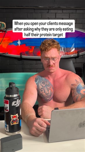 Jesse | Strength Coach & Nutritionist on Instagram: "“Just wondering why you’re 60g of protein short?” Doesn’t matter if you wanna lose fat or build muscle, you NEED to hit your protein In a build phase - Builds more muscle - Increases recovery - Great for hone health In a cut phase (all the above anndddd 👇) - preserves muscle - makes you feel full - actually burns more calories to break down Hit your protein!! Here’s what I make my clients do… 1. Log your food for 3 days - let’s just see where