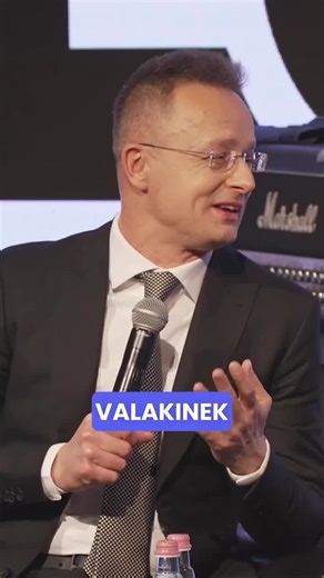 Colombo az IKEAs haloszobaban. 😀😀😀 Szijjarto es a magyar pokitikai standup. #tiszapart #fidesz #valasztas #szijjartopeter