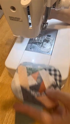 13K views · 46 reactions | Crazy quilted pumpin coasters? Yes please 珞 - Nikki ❤️ #sewing #fallsewing | Quilt Patterns PDF | Facebook