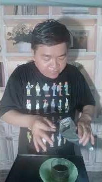 Roasted and ground black sesame seeds. Fragrant, delicious, and good for your health. #productrev...