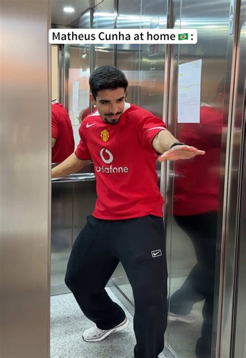 Matheus Cunha Celebration in Manchester United vs Arsenal