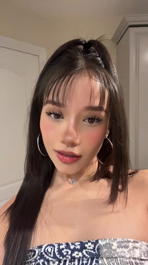 Sia Asmr (@siaasmr)’s videos with