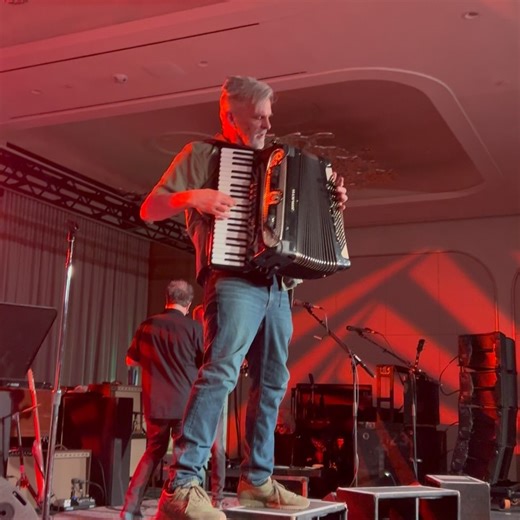 Raina Simone on Reels