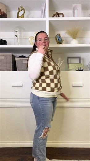 Stylish Checkered Vests for Fall and Spring