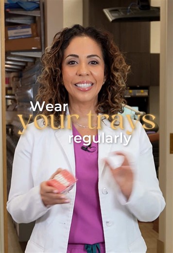 📌 Invisalign Treatment Tips Wearing your aligners consistently helps keep teeth moving according to the treatment plan 🙂 Skipping trays or retainers may allow teeth to shift and extend the treatment timeline 🌿 Would you like to learn more about Invisalign? Comment below 💬 #Invisalign #ClearAligners #SmileCare