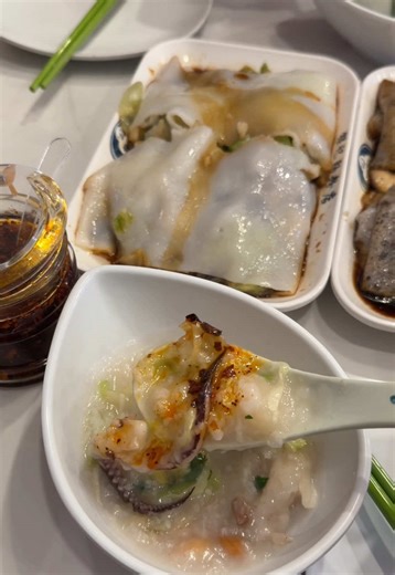 Delicious Congee and Rice Rolls at Yin Ji Chang Fen