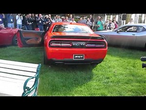 2015 Dodge Challenger SRT 6.2 Hellcat revving