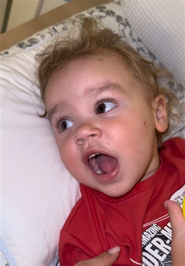 Menino bebendo água e caindo - Desafio Anakin