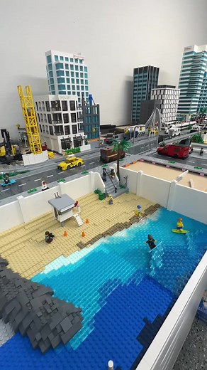 Exploring the New LEGO City Beach Area