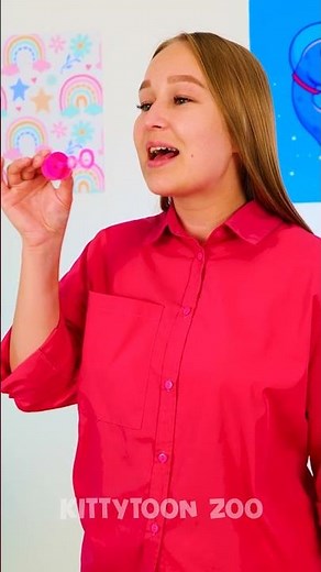 How to Make Bubbles 🫧 at Home, DIY Bubble Solution! 🧼🌈
