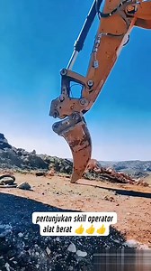 2.3M views · 11K reactions | Skill Operator Yang Luar Biasa #Fyp #Fypviral #FYP #operatortambang #Zainalhafizhramadhan | Zainal Hafizh Ramadhan | Facebook